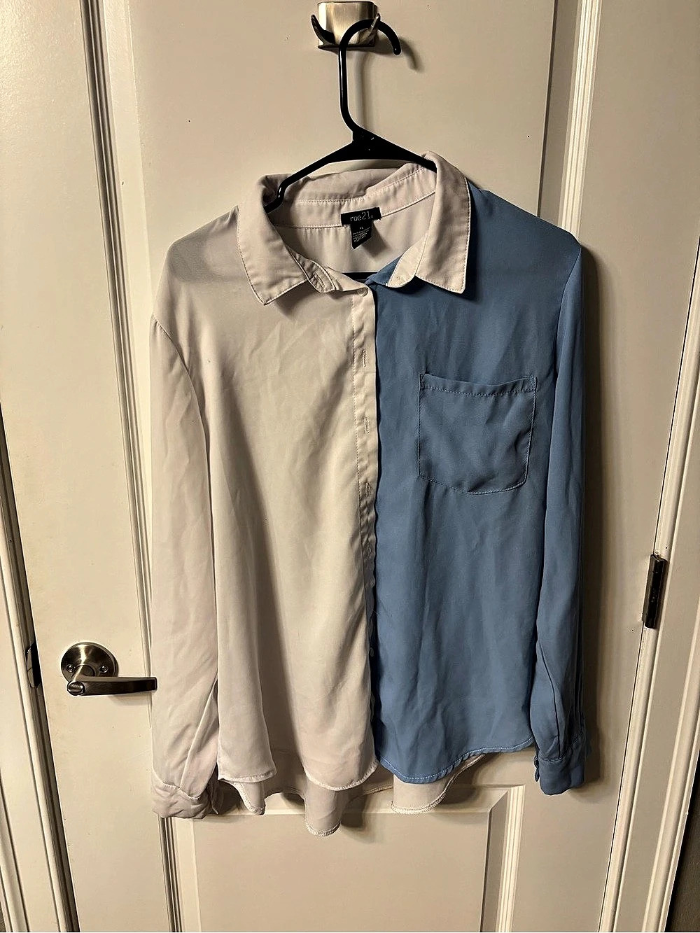 rue21 Color Block Button Down Shirt Blue & White XL